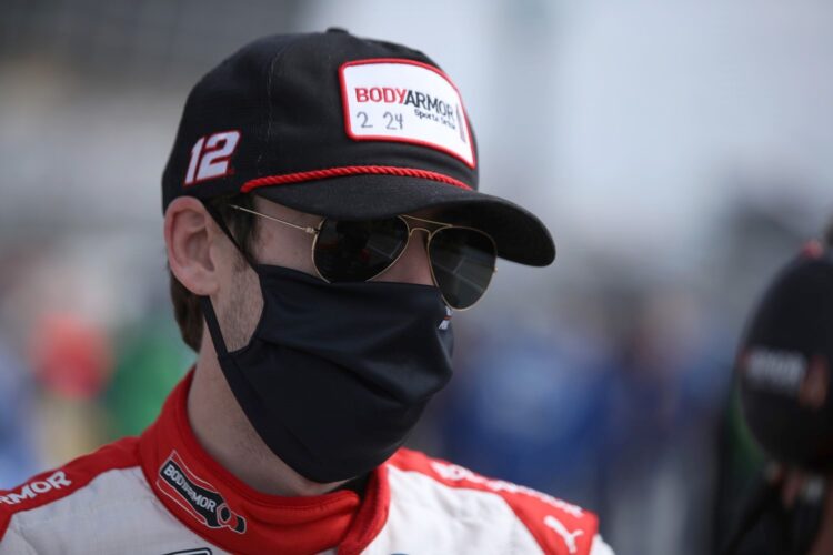Ryan Blaney beats Kyle Larson to win in Atlanta