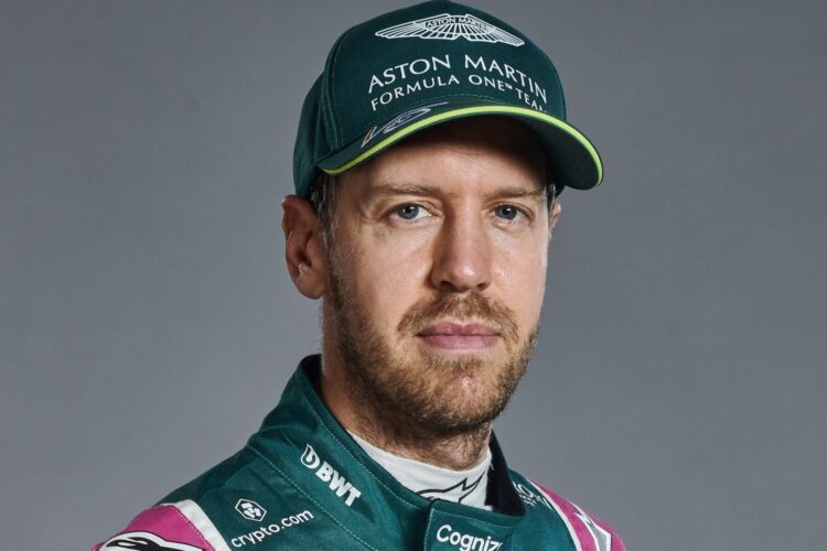 Rumor: Vettel a potential Hamilton replacement