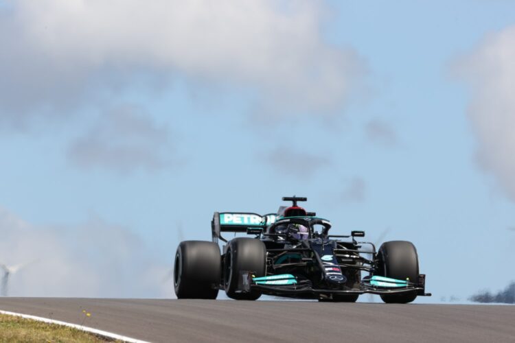Hamilton over Verstappen in 2nd Portugal GP practice
