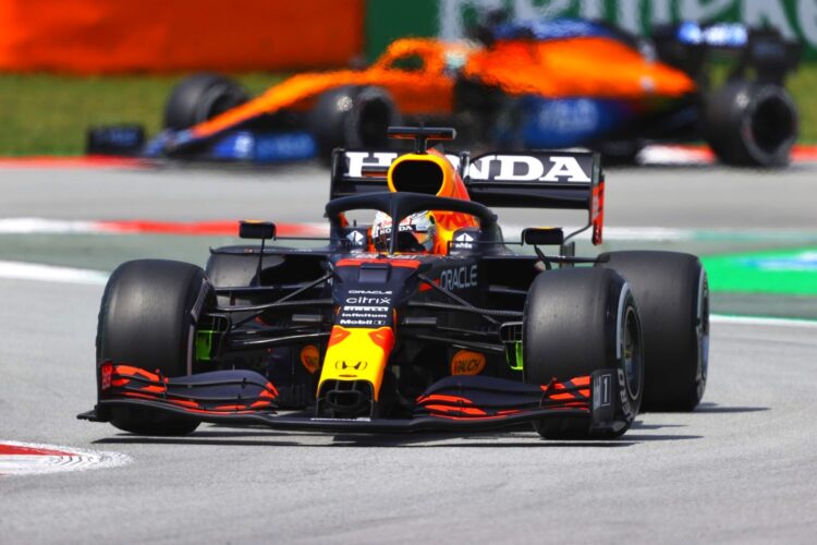 F1: Verstappen over Hamilton in Practice 3