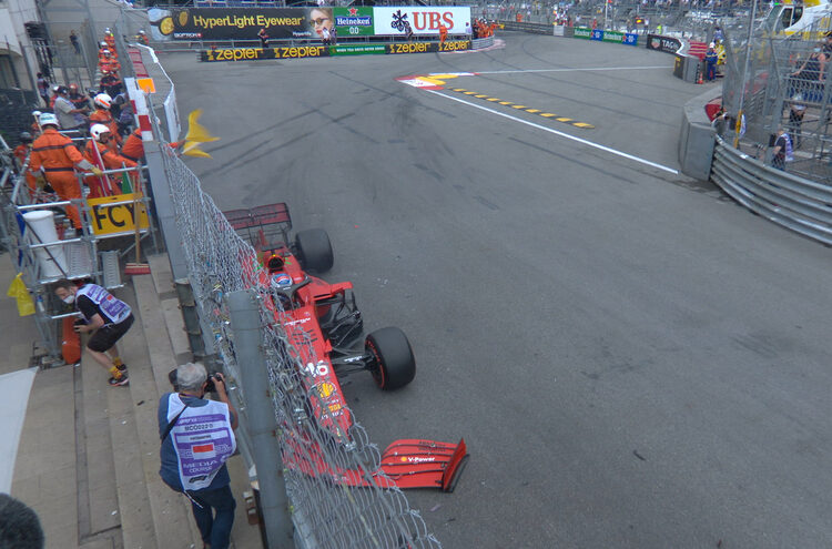 Rumor: F1 to copy IndyCar red-flag rule  (2nd Update)