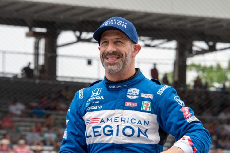 Part-timers Kanaan and Castroneves shine at Indy on Saturday
