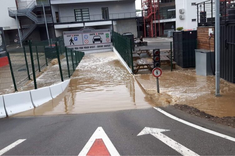Video: Major flooding at Spa  (Update)