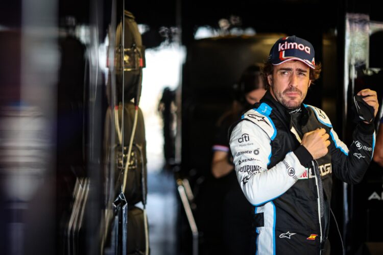 Alonso tells F1 rivals to ‘calm down’ at Baku
