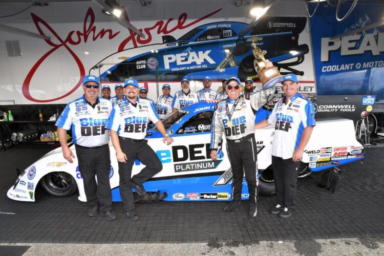 NHRA: John Force wins #153 in New England Nationals