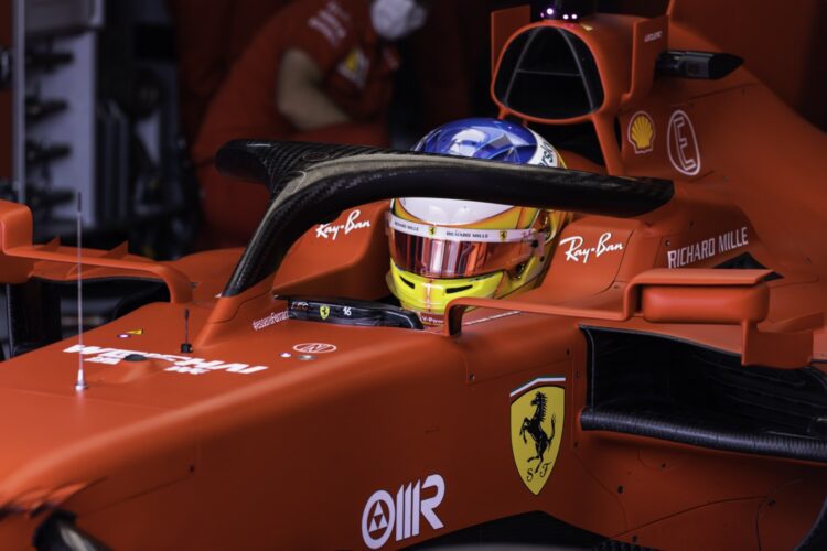 F1: 2022 Ferrari ‘very different’ in simulator – Leclerc