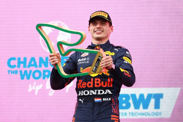 F1: Like the team owners, F1 fans vote Verstappen better than Hamilton