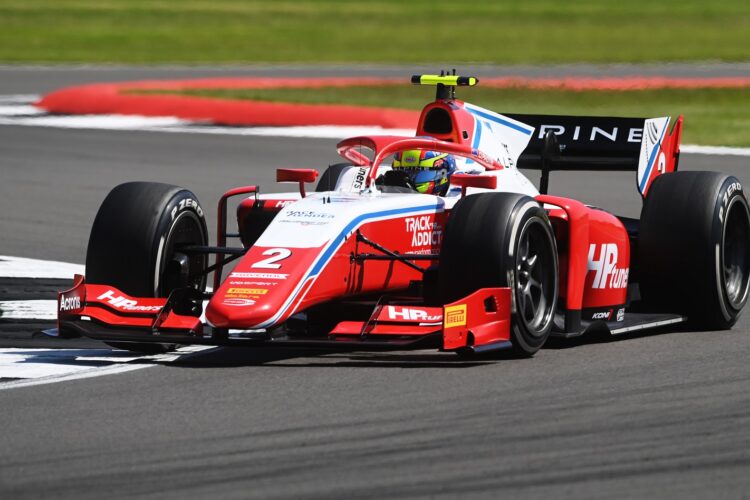 F2: Piastri dominates in Silverstone to take maiden pole