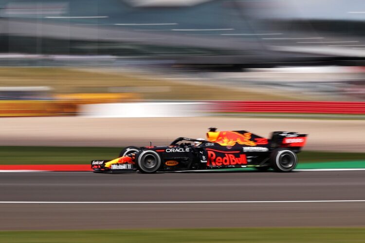 F1: Verstappen dominates opening British GP practice