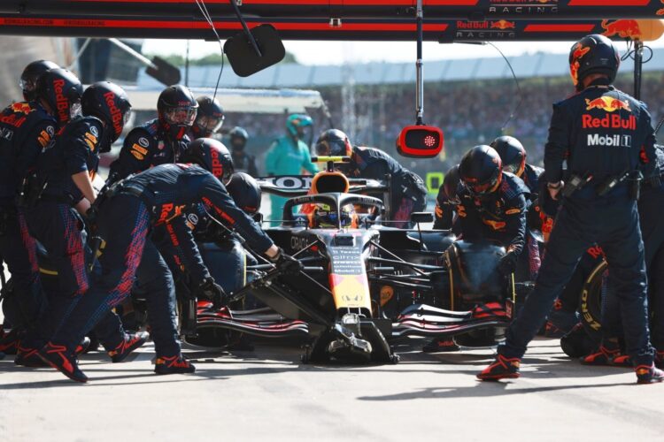 F1: New pitstop rules delayed until after F1 break