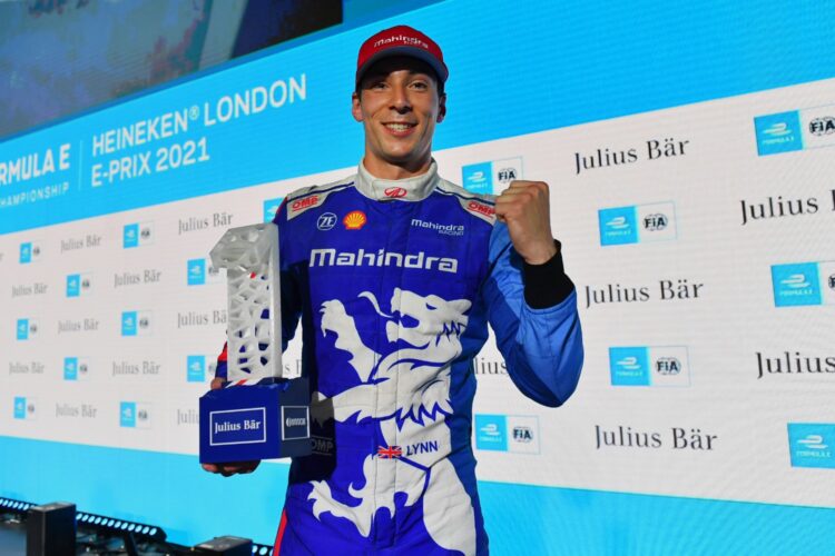 Formula E: Lynn scores first win in London Race 2