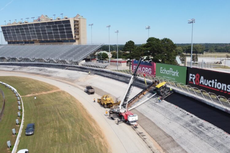 Video: Paving on Atlanta Motor Speedway’s High Banks