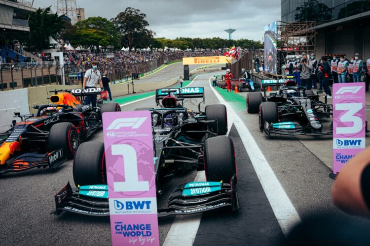 F1 Video: Stewards summon Verstappen for checking Hamilton’s illegal rear wing