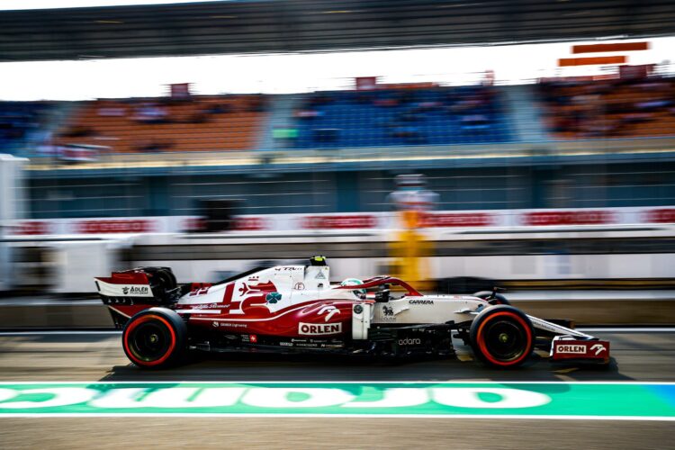 F1: Nervous Alfa Romeo team runs out of spare F1 parts