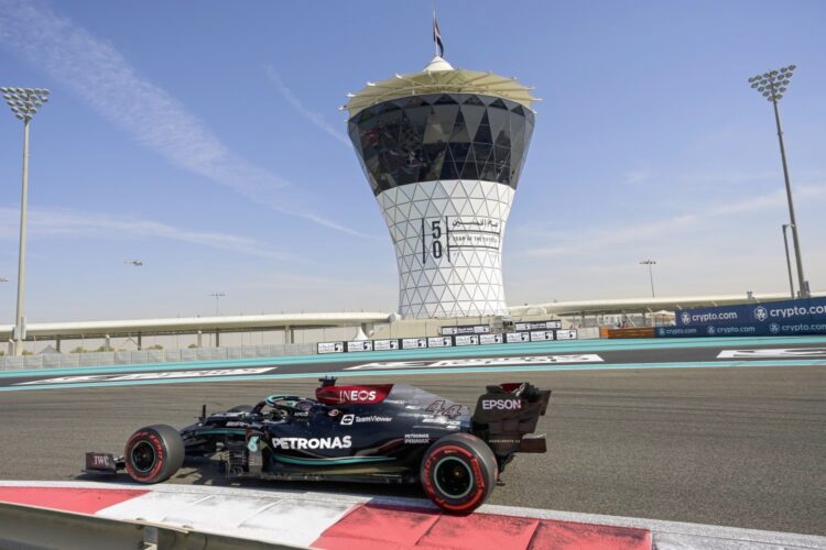 F1: Hamilton dominates practice 2 in Abu Dhabi  (Update)
