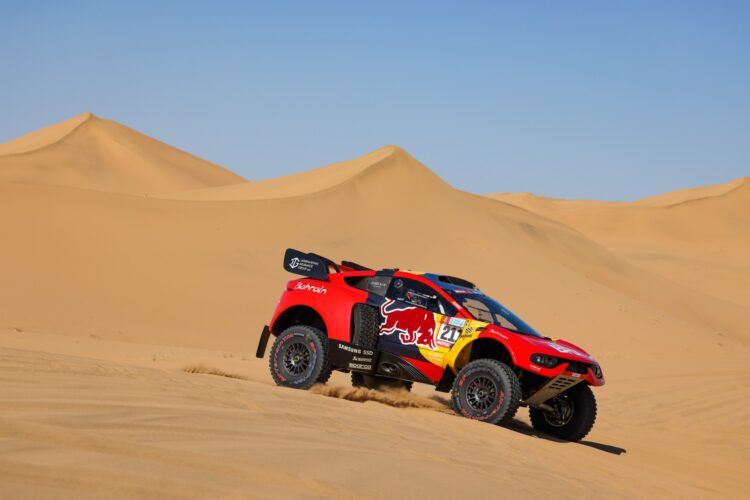 Dakar Day 3: Loeb defeats Al-Attiyah and Sainz Sr.