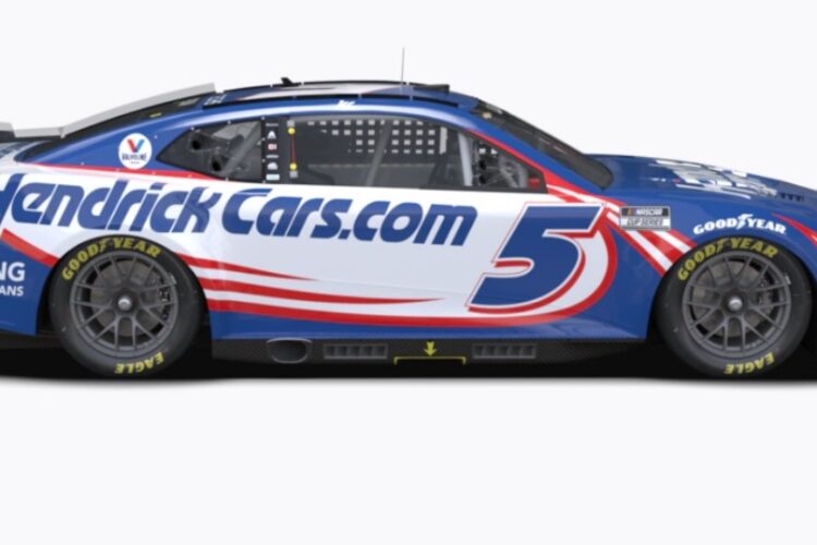 NASCAR: Earnhardt Jr. to test for Larson