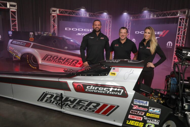 NHRA: Dodge//SRT and Mopar Partner With Tony Stewart Racing for 2022