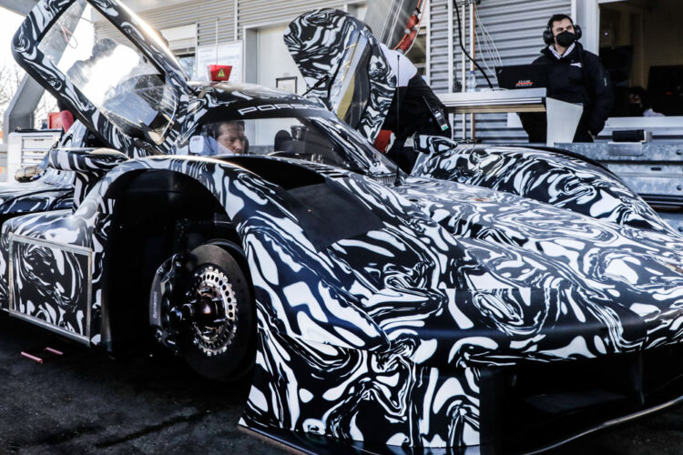 WEC: Porsche shakes down 2023 LMDh prototype