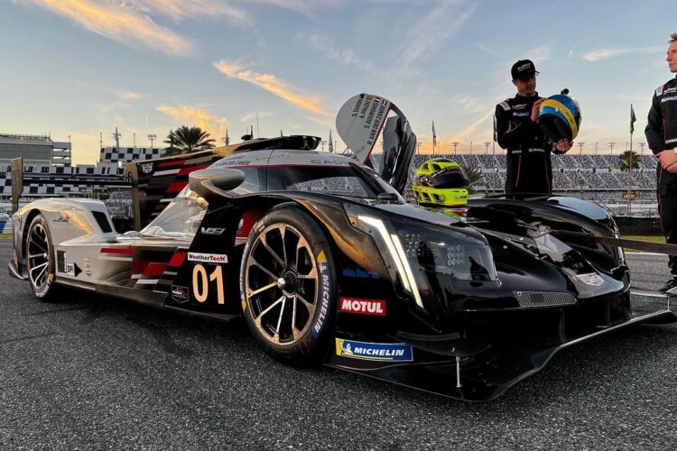 IMSA: Sandbagging Cadillacs run 1-2-3-4-5 in final practice for Rolex 24