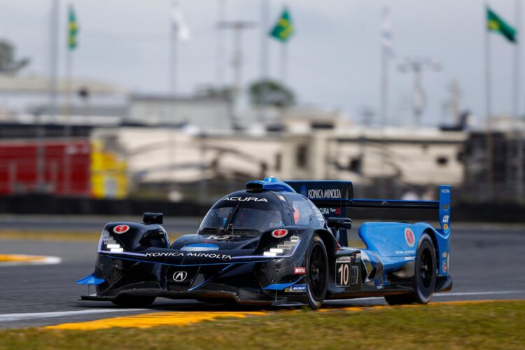 IMSA: Ricky Taylor leads opening test session for Roar before the Rolex 24