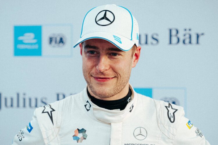 F1: Vandoorne not giving up on F1 yet