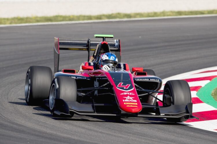 Hughes tops first free GP3 practice of 2018