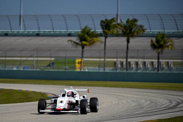 R2i: Michael d’Orlando Sets the Pace in USF2000 “Spring Training” Test