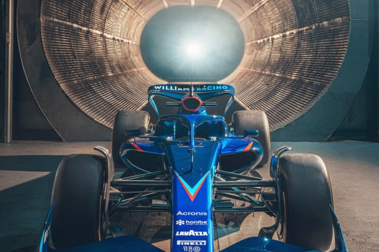 F1: Williams does fake launch and only unveils FW44 livery