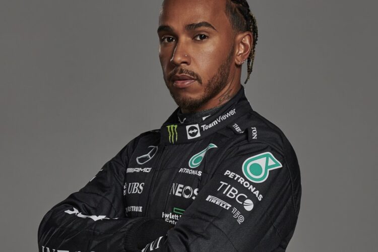 F1: Foul-mouthed Hamilton has a short memory  (Update)