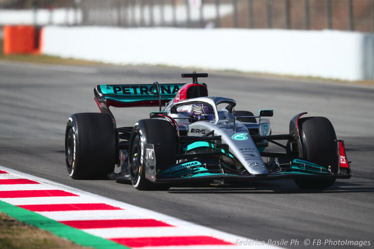 F1 Testing: Hamilton leads Mercedes 1-2 on final day in Barcelona  (Update)