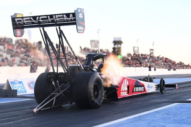 NHRA: Kalitta, Hight, Enders heat up chilly day in the Arizona desert