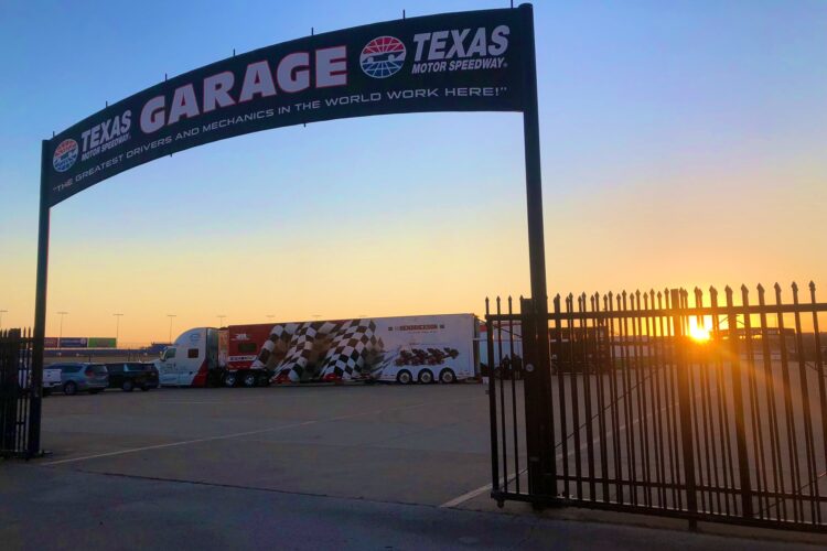 IndyCar: Kirkwood tops rookie oval test as the sun sets in Texas
