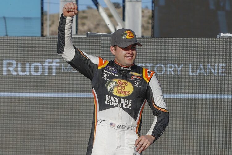 NASCAR: Noah Gragson continues Xfinity hot streak with victory in Phoenix