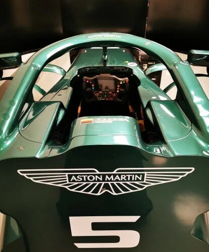 F1: Aston Martin installs a real-life simulator in Vettel’s home