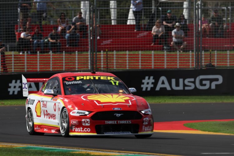 Supercars: Shell V-Power Racing Team stays with same drivers