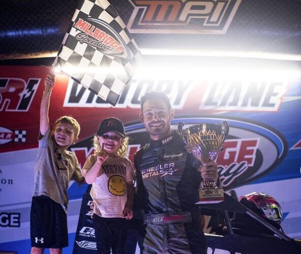 Larson wins at Millbridge Speedway against fellow NASCAR stars