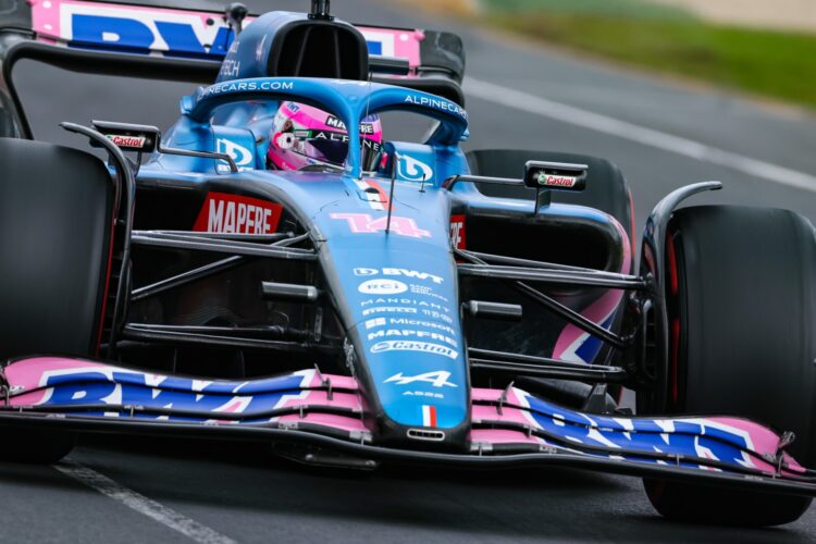 F1: Alonso reveals hand injuries
