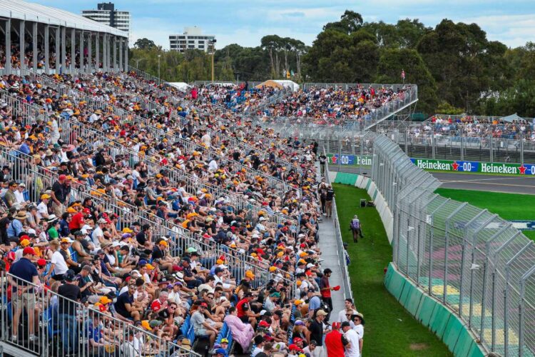 F1: Australian Grand Prix expected to have crowd of 450,000 people
