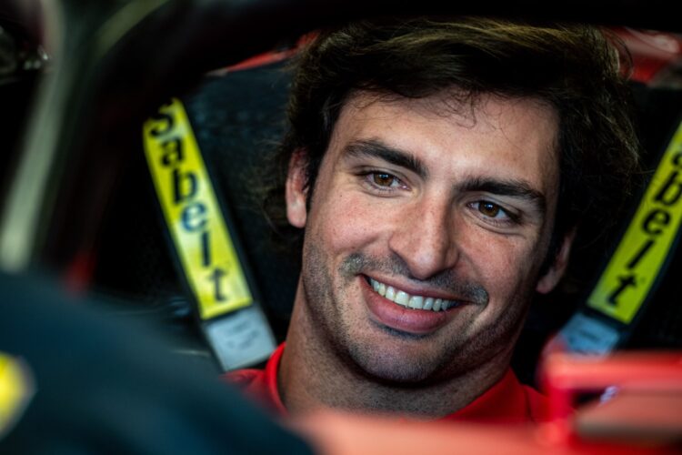 F1: Sainz Jr. not saying ‘a word’ about 2023 Ferrari