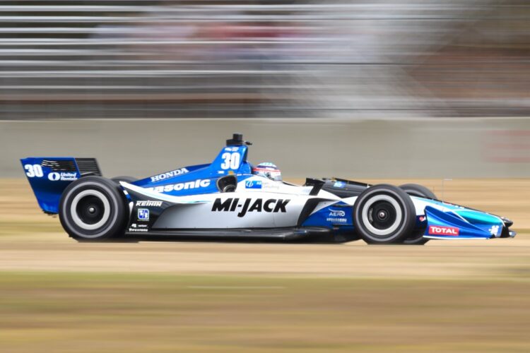 Sato holds off Hunter-Reay to win Portland GP