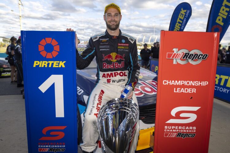 Supercars: Shane van Gisbergen claims second straight victory at Townsville 500