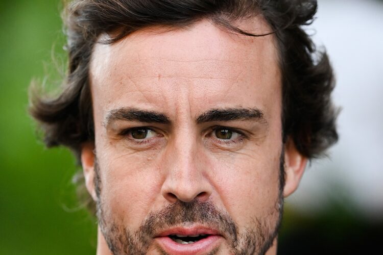 F1: Alonso may stay on with Aston Martin after he retires
