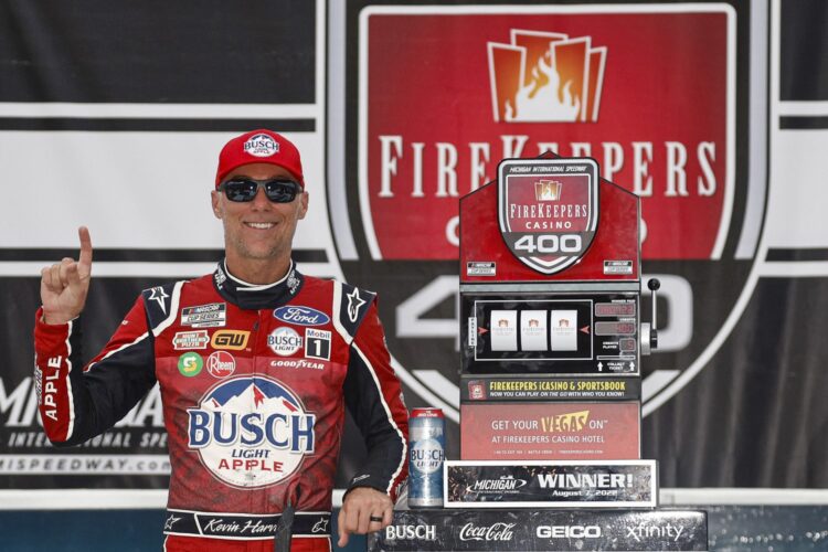 Rumor: Harvick to work for FOX TV in 2024