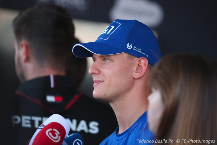 F1: Mick Schumacher plays down Alpine link