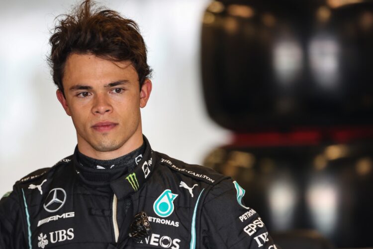 F1: Mercedes may regret de Vries’ F1 move