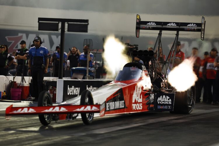 NHRA: Kalitta, Force, and Enders lead Betway Carolina Nationals Friday