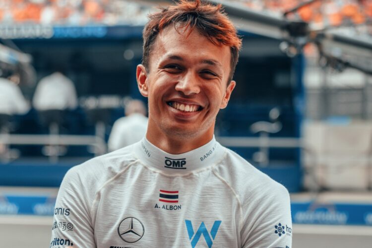 F1: de Vries will not be racing for Albon in Singapore