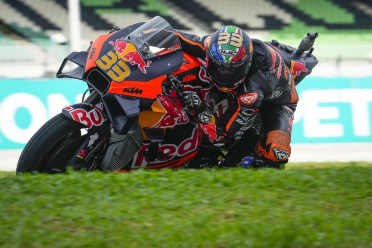 MotoGP: Binder tops rain-hit Friday practice at Sepang