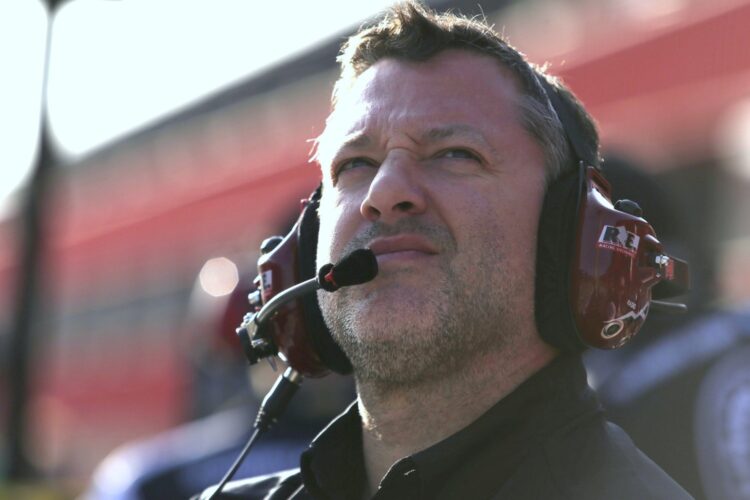 Video: Tony Stewart rips NASCAR a wide one